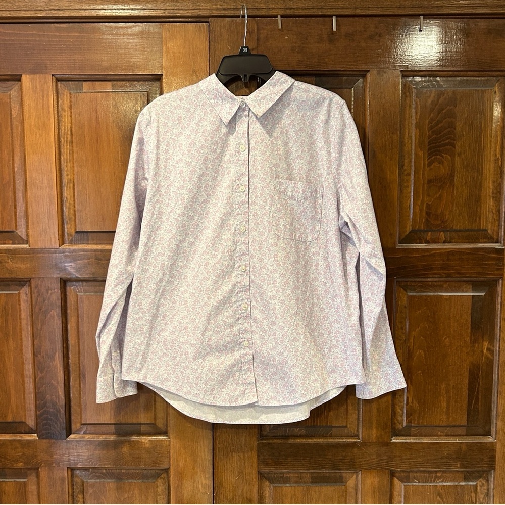 L.L. Bean Women's XL Wrinkle Resistant Cotton Button Down Shirt Floral Ditsy - Picture 2 of 9